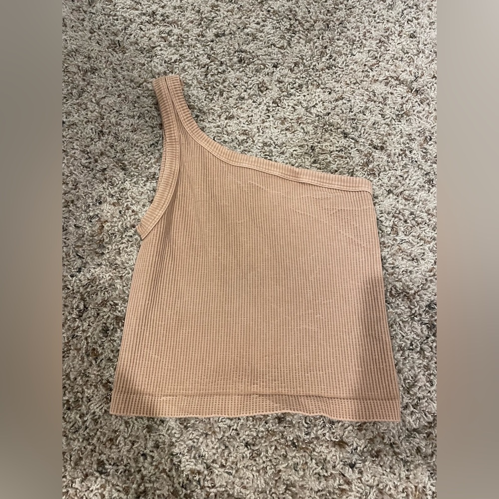One size fits all tank! Super cute